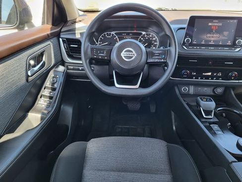 Used 2021 Nissan Rogue SV AWD/4WD image 25