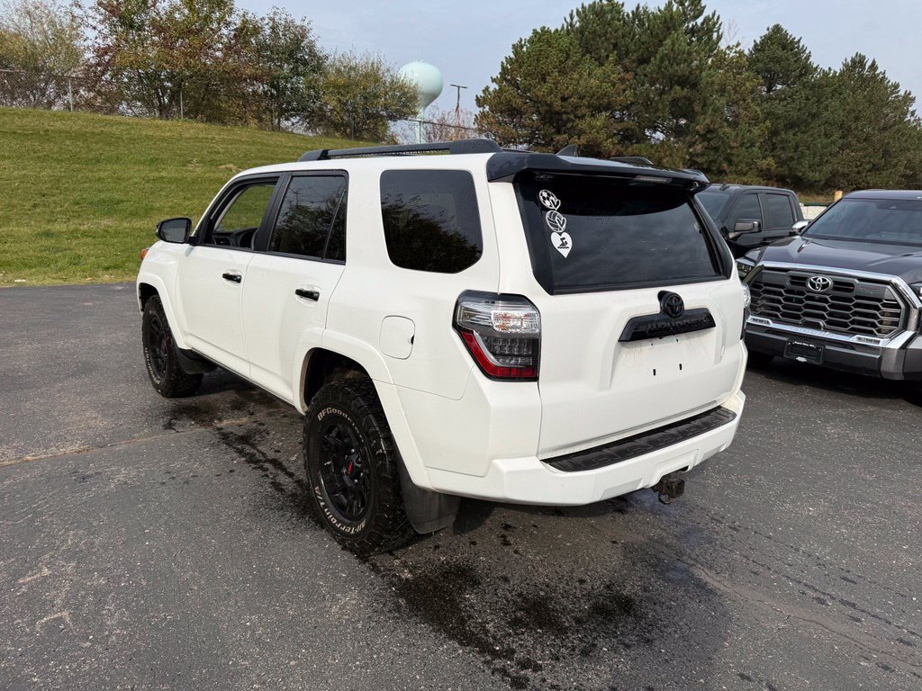 Used 2021 Toyota 4Runner Venture w/ Moonroof Package AWD/4WD image 2