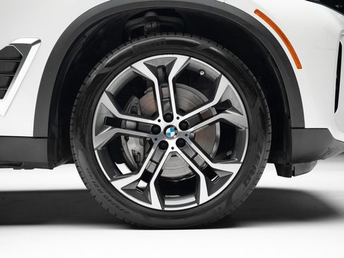 Used 2024 BMW X5 sDrive40i w/ Premium Package RWD image 40