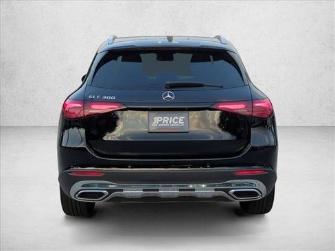 Used 2026 Mercedes-Benz GLC 300 image 7