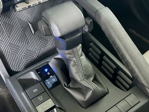 Used 2025 Toyota 4Runner SR5 AWD/4WD image 24