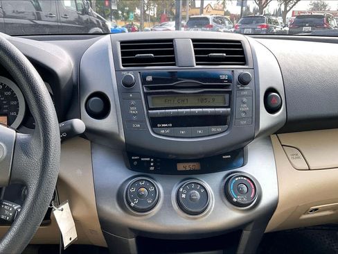 Used 2009 Toyota RAV4 2WD image 31