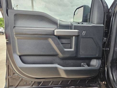 Used 2019 Ford F150 XLT w/ Equipment Group 302A Luxury image 12