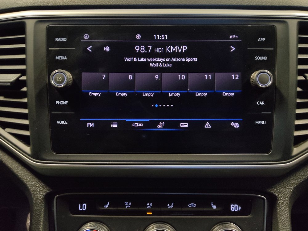 Used 2021 Volkswagen Atlas Cross Sport SE FWD image 25