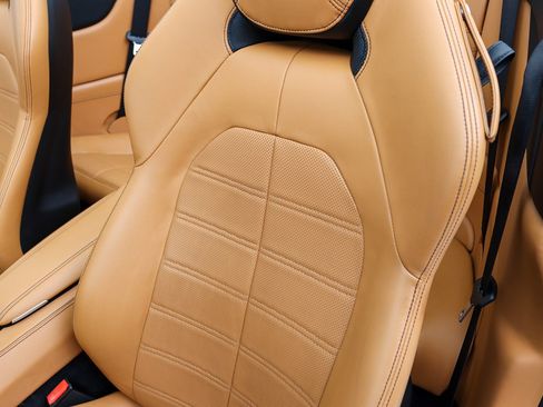 Used 2017 Ferrari California T RWD image 42