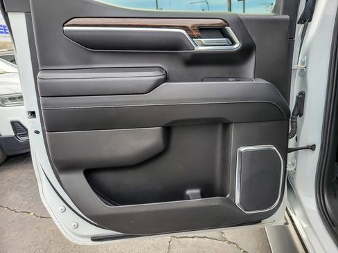 Certified 2023 GMC Sierra 1500 Elevation w/ Elevation Premium Package image 17