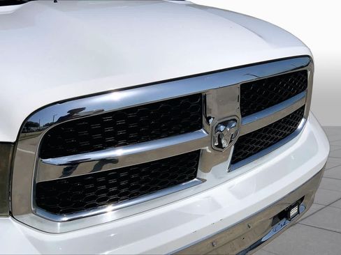Used 2019 RAM 1500 Classic SLT RWD image 29