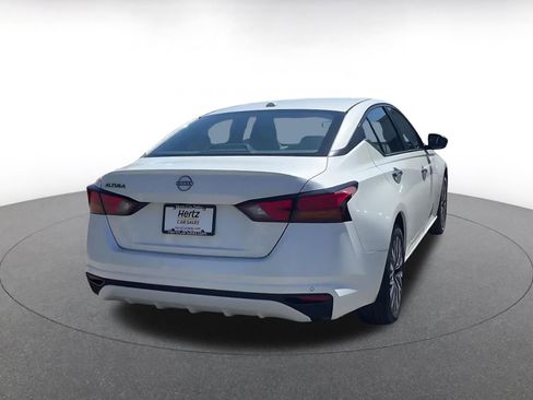 Used 2025 Nissan Altima 2.5 SV image 11