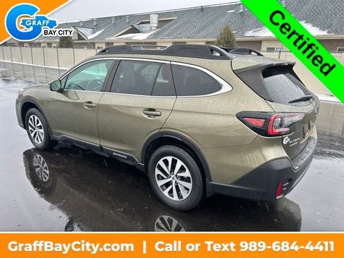 Used 2020 Subaru Outback Premium image 3