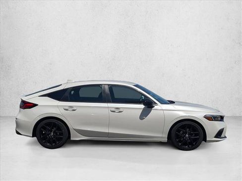 Used 2024 Honda Civic Sport image 4