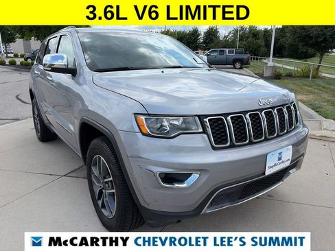 Used 2019 Jeep Grand Cherokee Limited AWD/4WD image 2