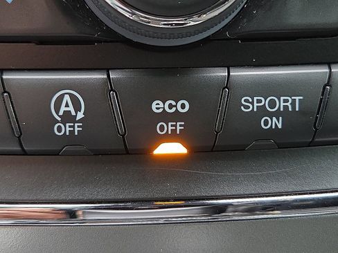 Used 2020 Jeep Grand Cherokee Laredo image 22