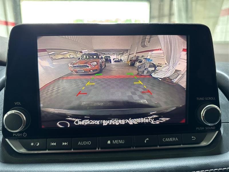 Used 2022 Nissan Rogue S AWD/4WD image 32