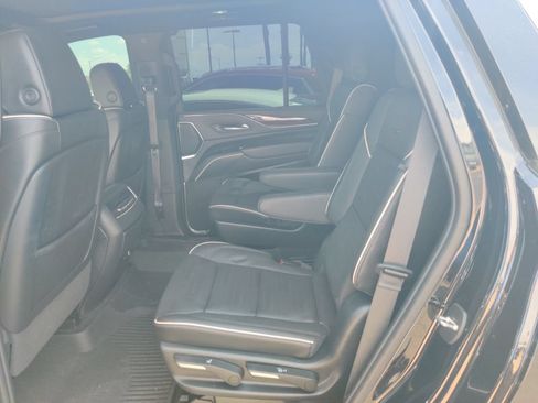 Used 2023 Cadillac Escalade Premium Luxury w/ LPO, Floor Liner Package AWD/4WD image 10