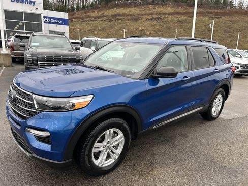 Used 2022 Ford Explorer XLT w/ Equipment Group 202A image 16