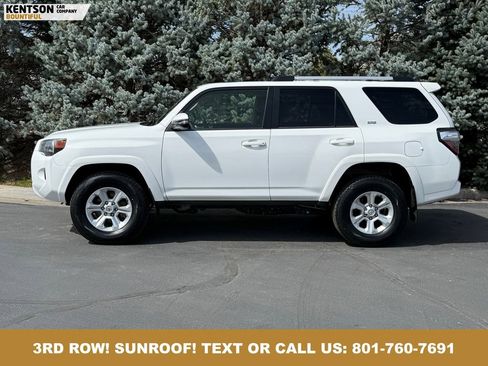 Used 2024 Toyota 4Runner SR5 Premium w/ Moonroof Package AWD/4WD image 4