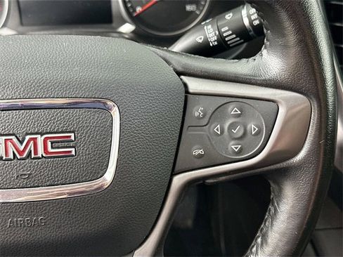 Used 2022 GMC Acadia AT4 image 22