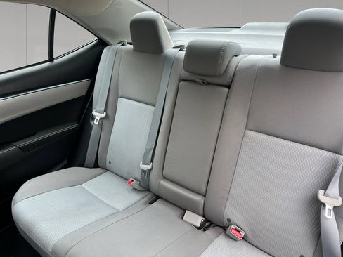 Used 2016 Toyota Corolla LE FWD image 16