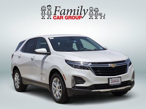Used 2022 Chevrolet Equinox LT FWD image 2