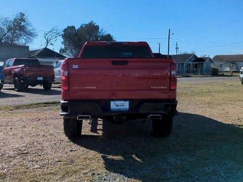 New 2026 Chevrolet Silverado 1500 Custom Trail Boss w/ LPO, Dark Essentials Package AWD/4WD image 7