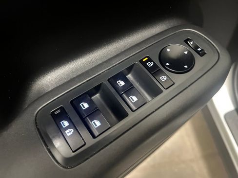 Used 2025 Hyundai Santa Fe SE image 13