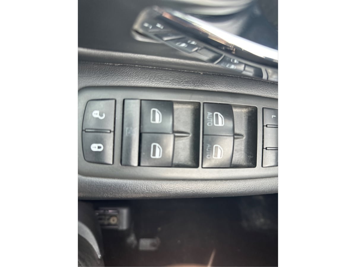 Used 2013 Dodge Grand Caravan SE w/ SE Plus Group FWD image 16
