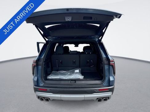 New 2026 Chevrolet Traverse LT image 25