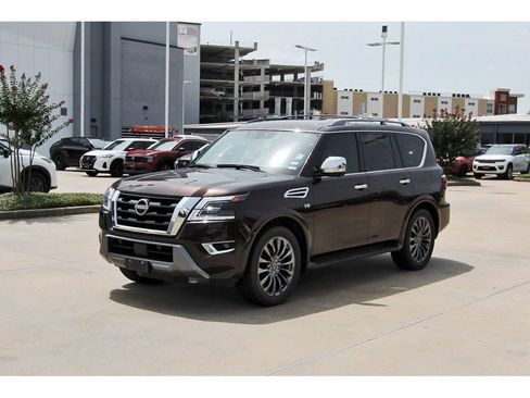 Used 2022 Nissan Armada Platinum RWD image 2