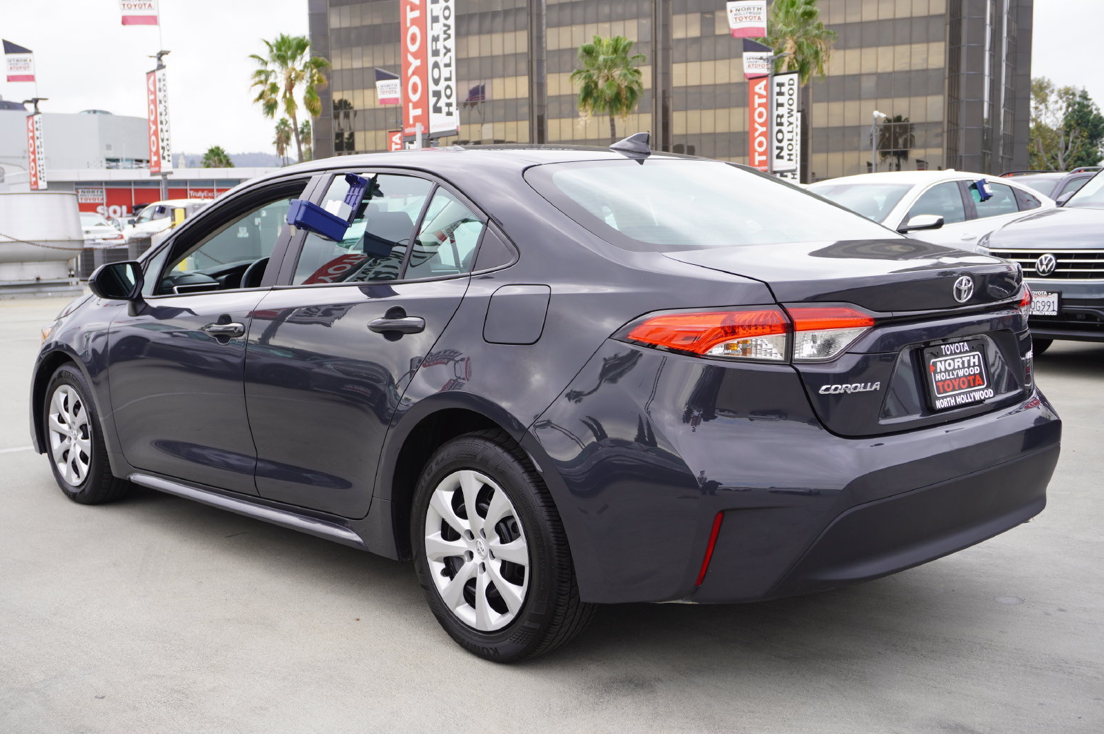 Certified 2025 Toyota Corolla LE FWD image 5