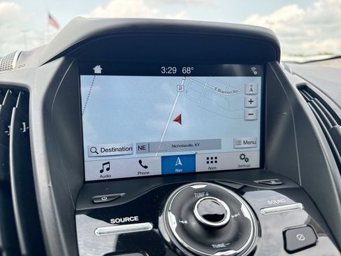 Used 2019 Ford Escape Titanium AWD/4WD image 15