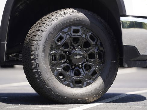 New 2026 Chevrolet Silverado 3500 LT w/ All Star Edition AWD/4WD image 33