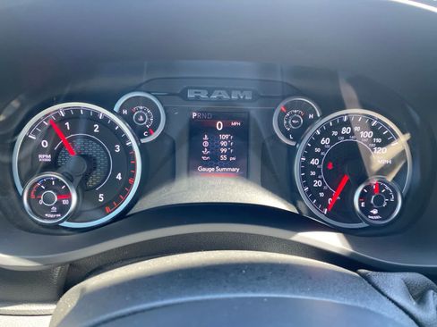 Used 2025 RAM 2500 Tradesman w/ Chrome Appearance Group AWD/4WD image 13