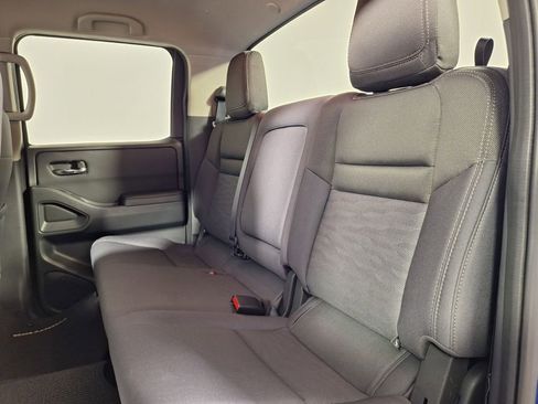 Used 2024 Nissan Frontier SV w/ Technology Package RWD image 22