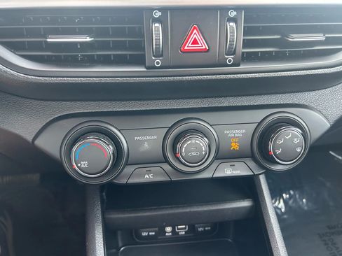 Used 2021 Kia Forte LXS image 8