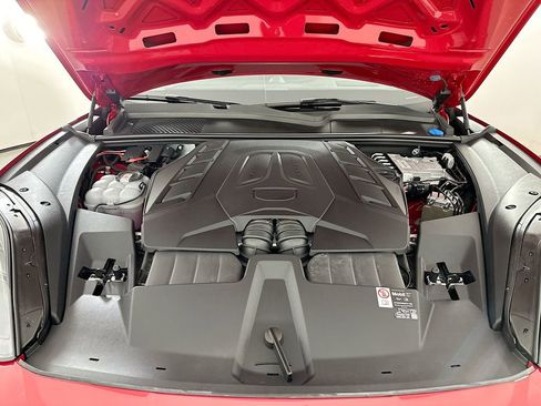 Used 2025 Porsche Cayenne GTS image 32