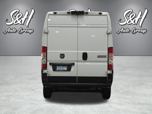 Used 2024 RAM ProMaster 2500 w/ Convenience Group FWD image 14