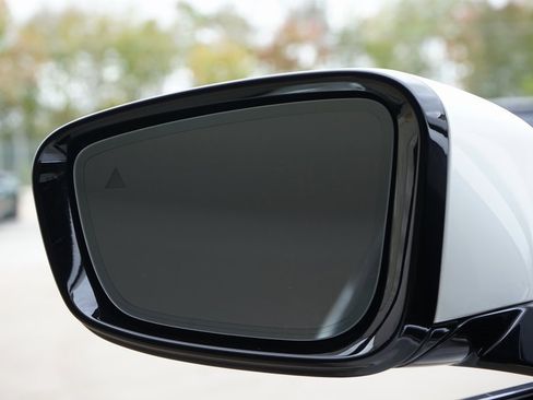 Used 2019 BMW 530i w/ Convenience Package image 21