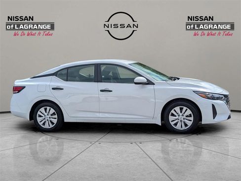 New 2025 Nissan Sentra S image 4