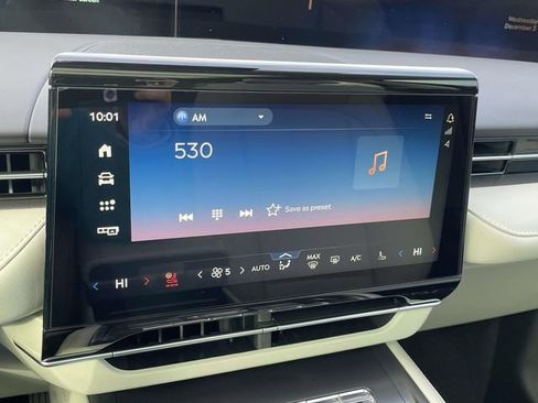 New 2026 Lincoln Nautilus Premier w/ Equipment Group 102A image 18