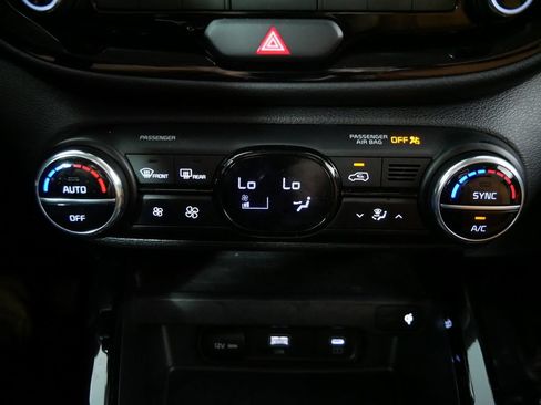 Certified 2024 Kia Soul EX w/ Option Group 015 FWD image 33