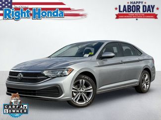 Used 2024 Volkswagen Jetta SE FWD video 1