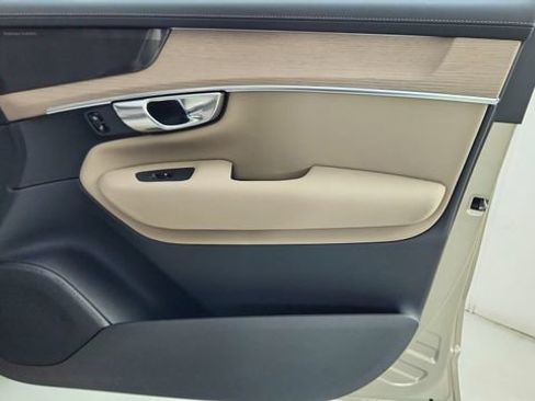 New 2026 Volvo XC90 T8 Plus w/ Protection Package Premier AWD/4WD image 39