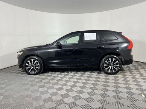 Certified 2025 Volvo XC60 B5 Plus image 7