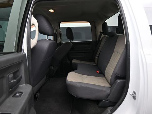 Used 2012 RAM 1500 Express w/ ST Popular Equipment Group AWD/4WD image 21