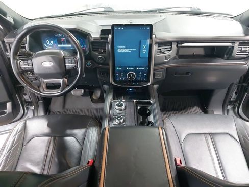 Used 2023 Ford Expedition Max Platinum AWD/4WD image 9