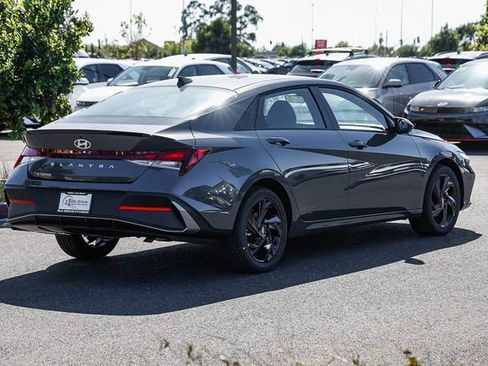 New 2026 Hyundai Elantra Sport image 5