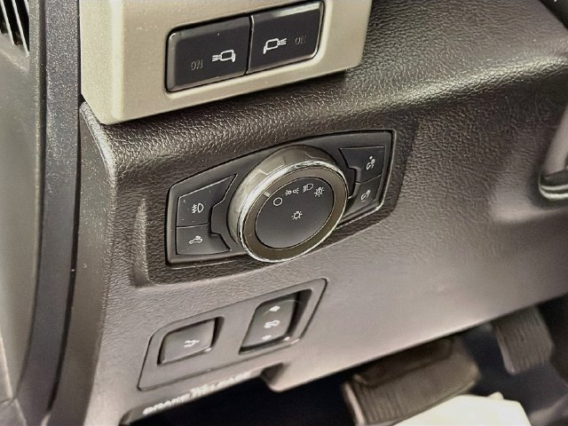 Used 2020 Ford F250 Lariat w/ Lariat Ultimate Package AWD/4WD image 10