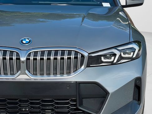 Used 2023 BMW 330e w/ M Sport Package RWD image 25