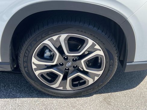 Certified 2023 Subaru Ascent Touring AWD/4WD image 12
