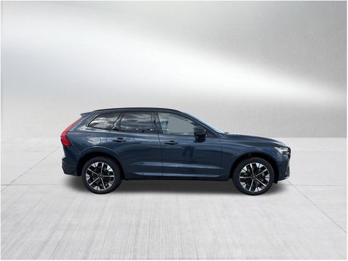 New 2026 Volvo XC60 T8 Ultra w/ Protection Package Premier AWD/4WD image 4